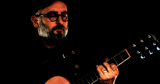 Alex Roberts promotional photo